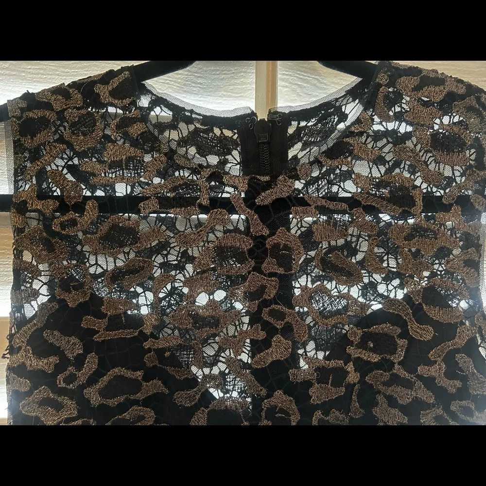 BCBG MaxAzria Women's Riley Woven Metallic Dress Size 4 - Picture 4 of 9